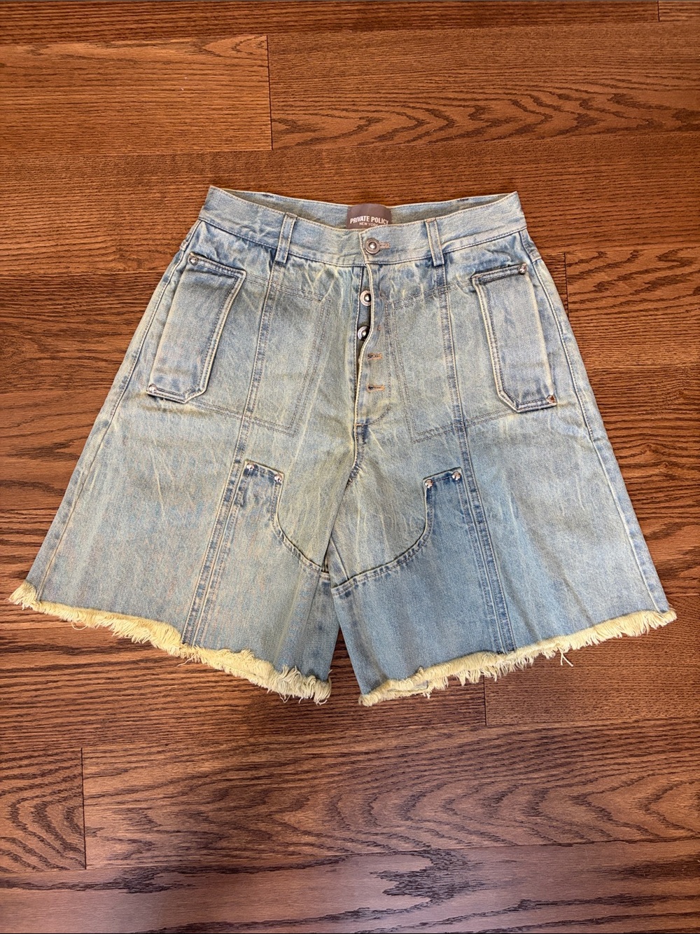 Private Policy shorts M